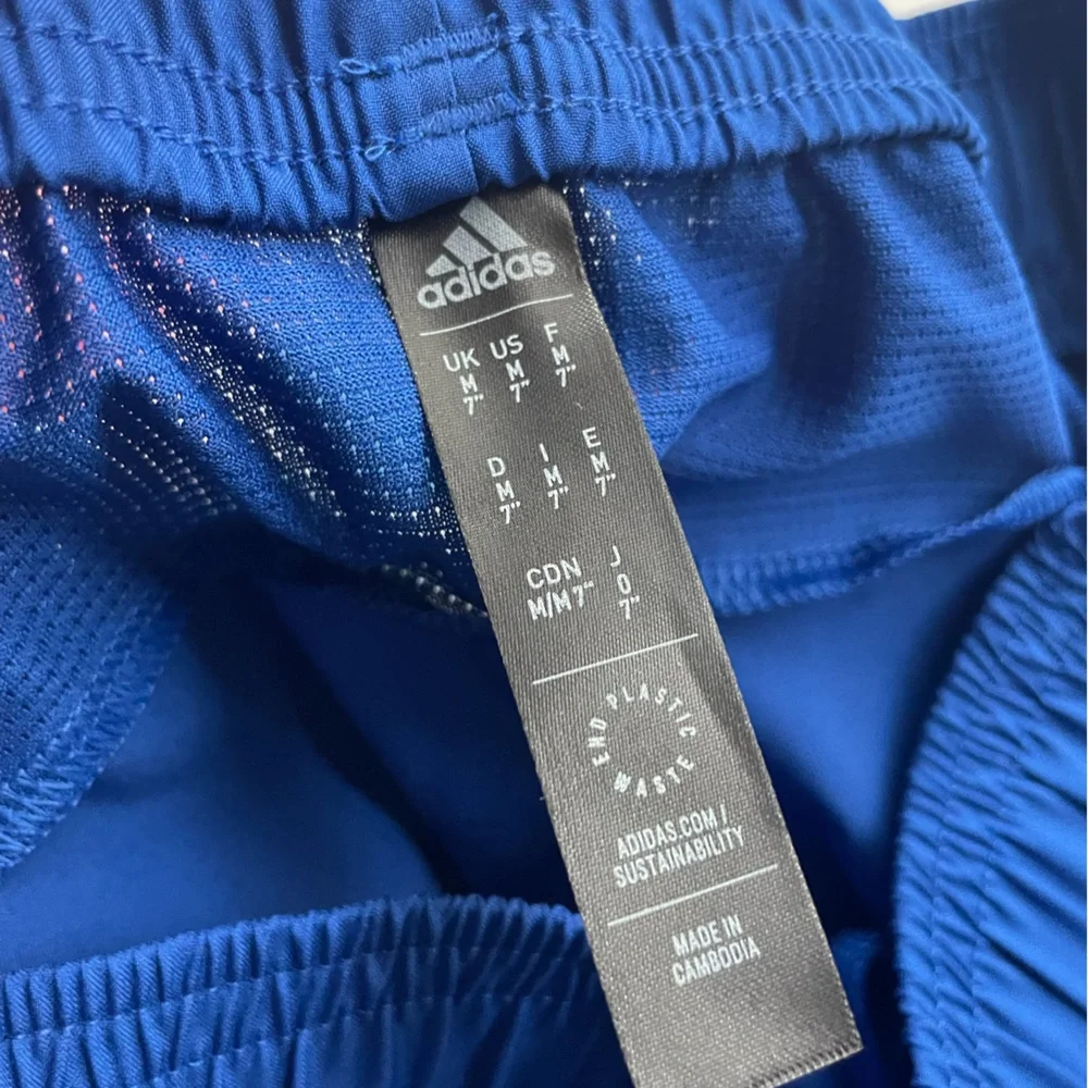 adidas lightweight athletic